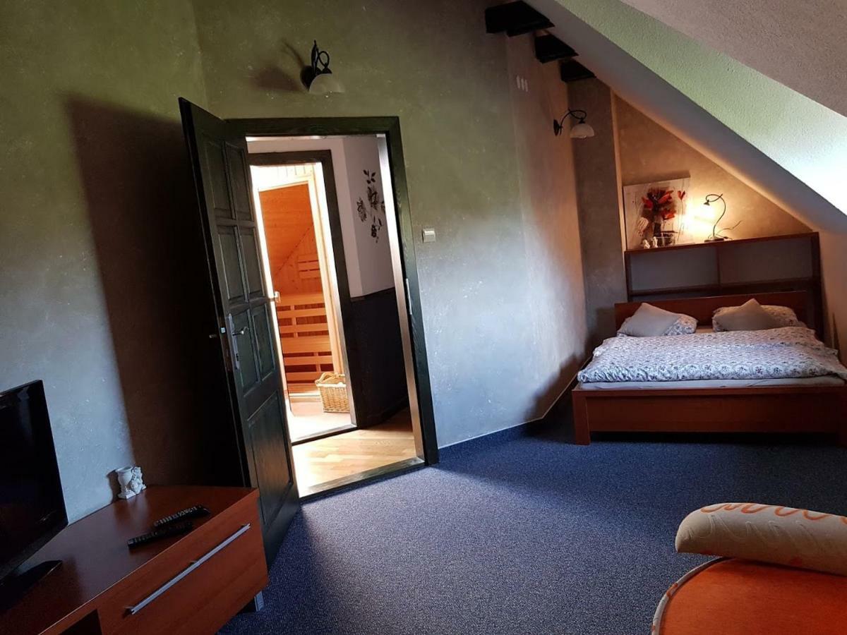 Privat Pri Hradbach Levoča Exterior foto
